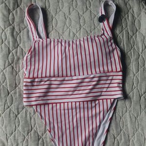 High Leg one piece swimsuit 🔴⚪